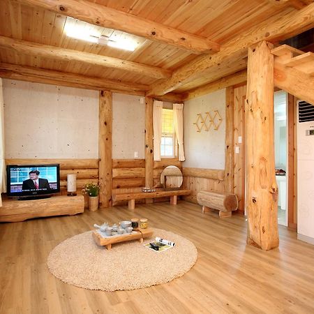 Jeju Bille Log Pension Seogwipo Exterior photo